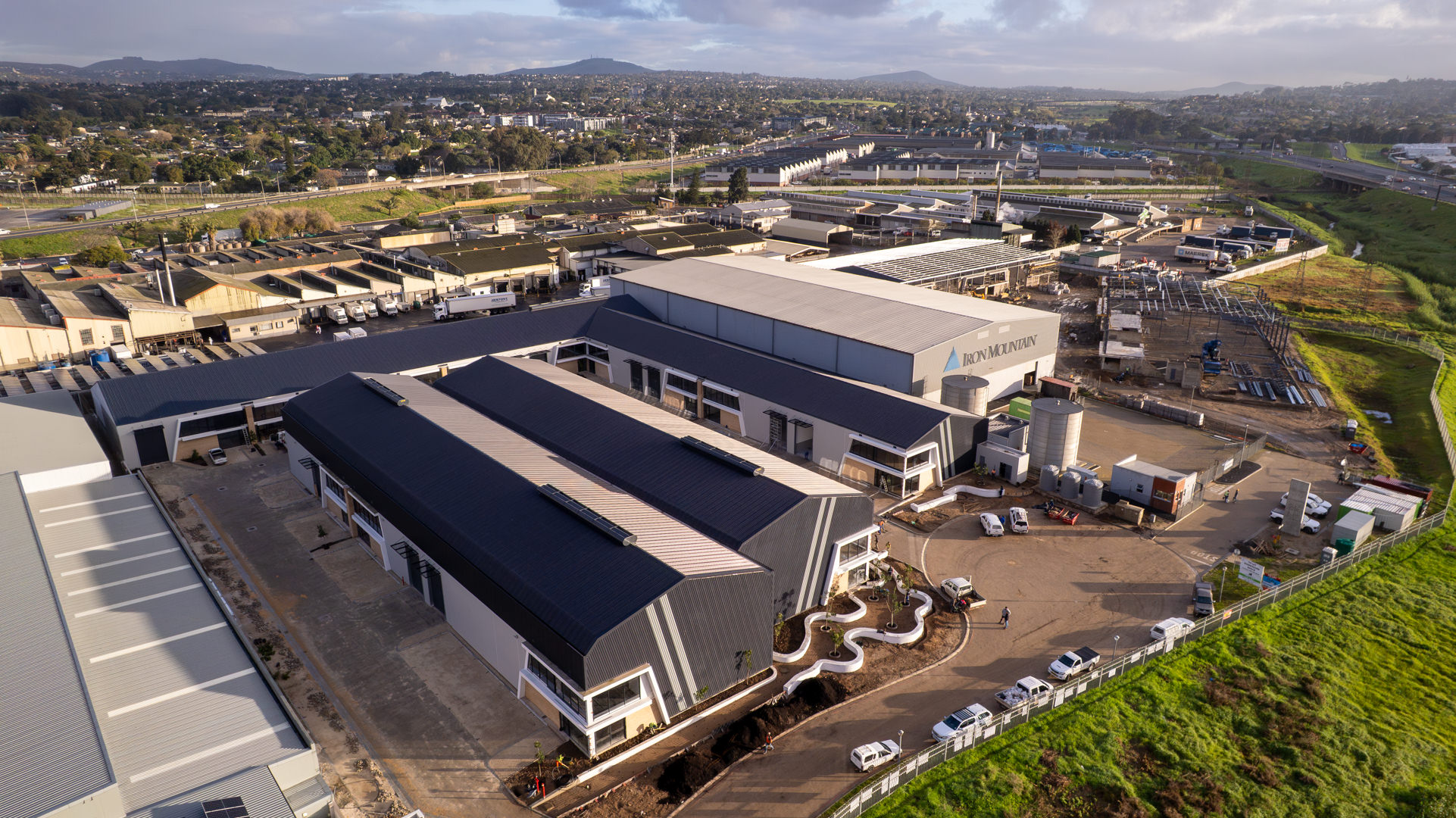 Winelands Close Business Park 1